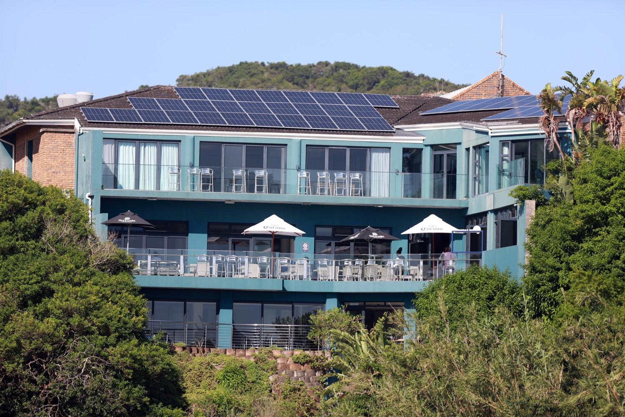 Blue Lagoon Hotel And Conference Centre East London Exterior foto